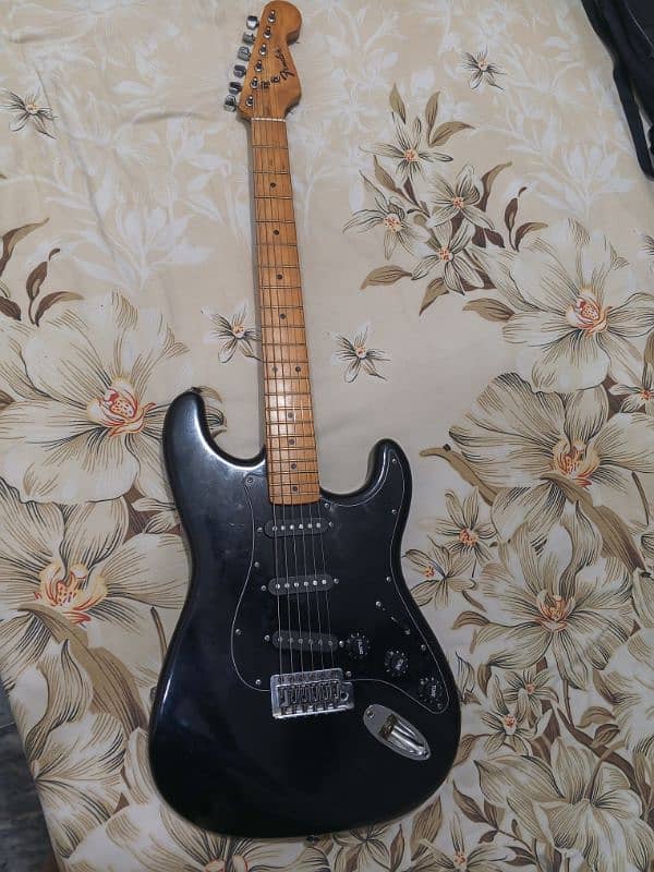 All black fender stratocaster 2