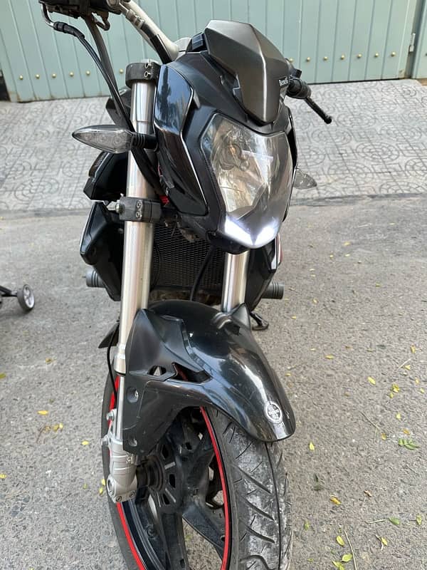 Benelli TnT 150i 5