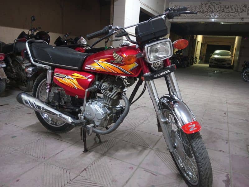 Honda 125 Karachi number 5