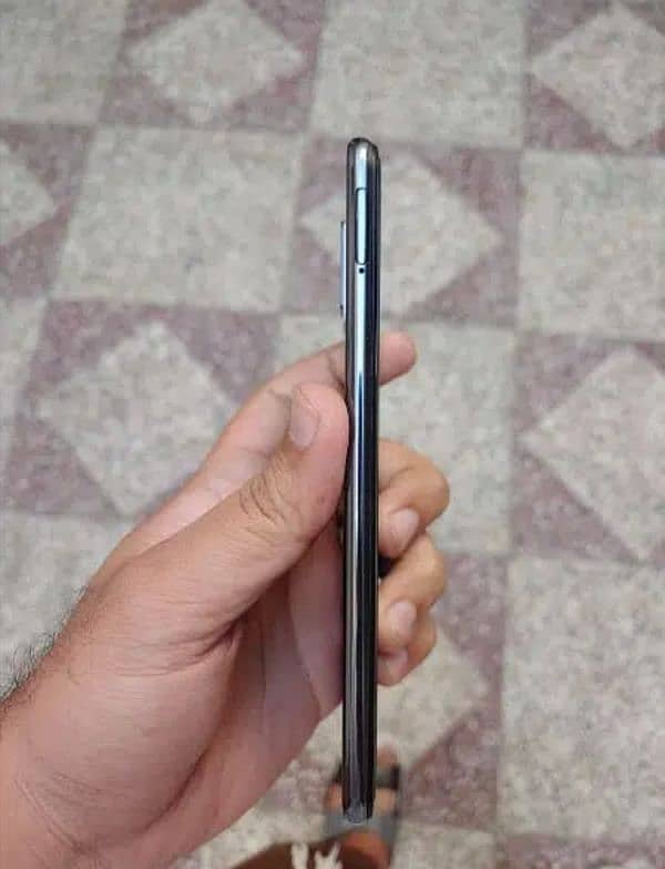 vivo v20 8+4/128. . . . . . 03019122563 2