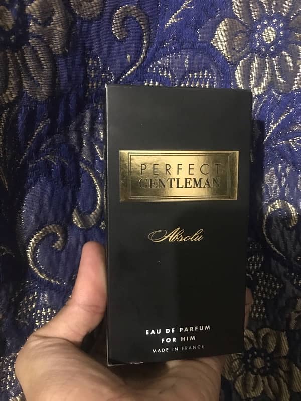 gentleman perfume 2