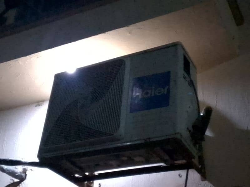 selling ac brand new 0/0 condition mazeed kami pashi ho jay gi 3