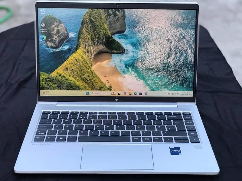 HP Elitebook 640 G9 ( Latest Gen ) Core i5 12th gen Hexacore 3