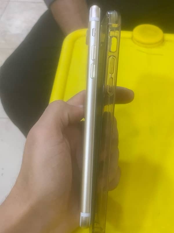 I phone 7plus pta Approved Condition 10/9 hai 4