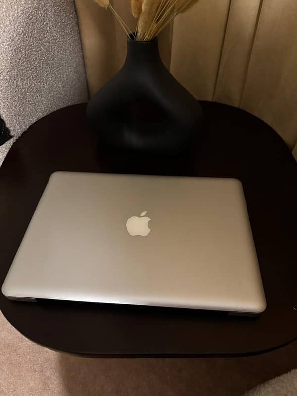 MacBook Pro 2