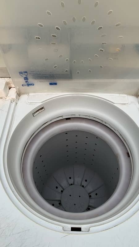 Super Asia full size dryer for sale in very good condition 0