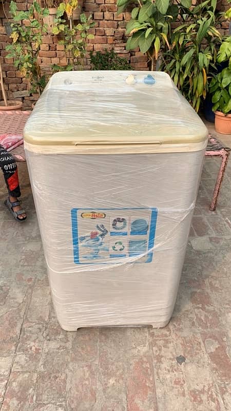 Super Asia full size dryer for sale in very good condition 4