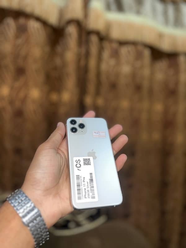 iPhone 11 pro 256 gb 2