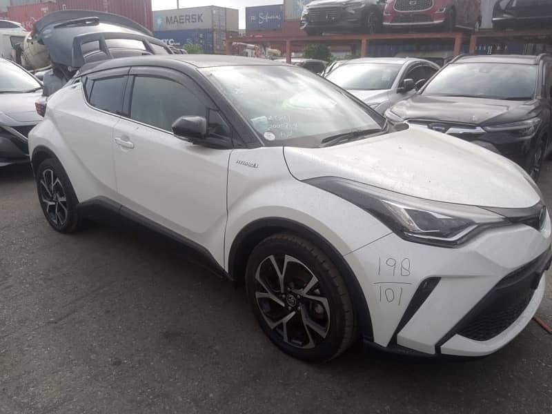 toyota chr 19/24 g led new shape fresh import 1