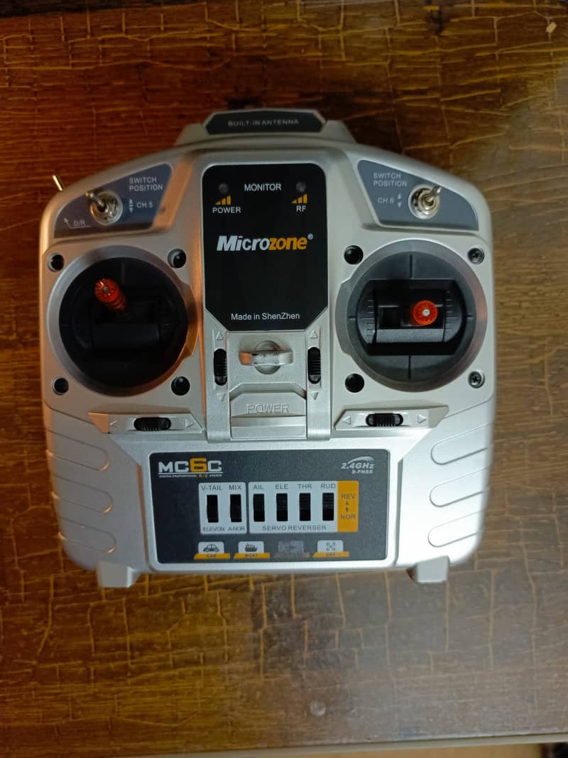 Microzone MC6C 2.4GHz Transmitter + Receiver 3