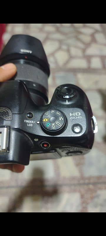 DSLR Alpha  A3500 exchange possible 9