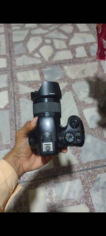 DSLR Alpha  A3500 exchange possible 13