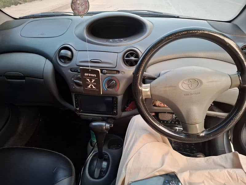 Toyota Vitz 1999 18