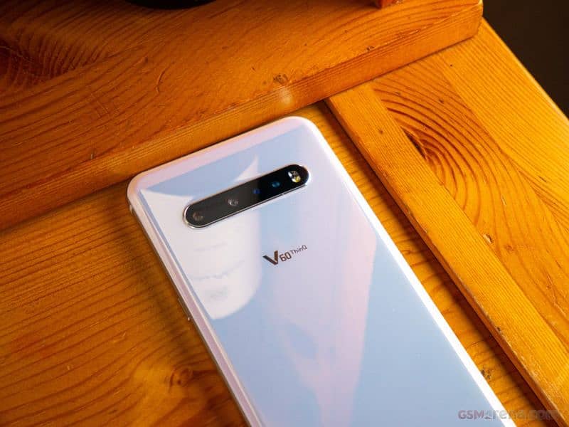 LG v60ThinQ 1