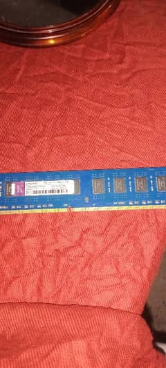 Kingston 2GB Ram 2R*8 PC3