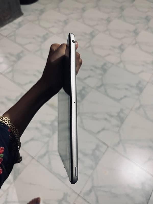 Ipad 9th generation 6