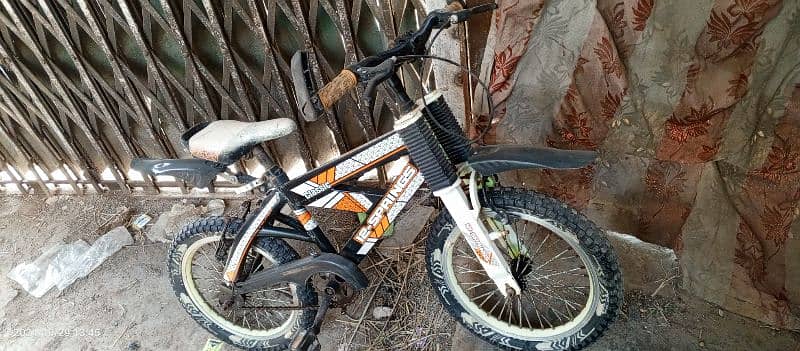 good condition original branded kids cycle 1