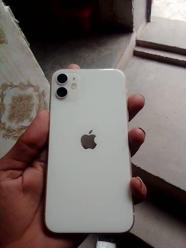 iPhone 11 pta aprowd 128gb 0