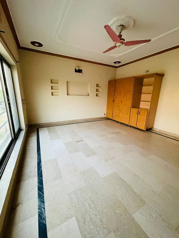 1 Kanal 3 Bed Portion For Rent Available in Dha Phase 1 3