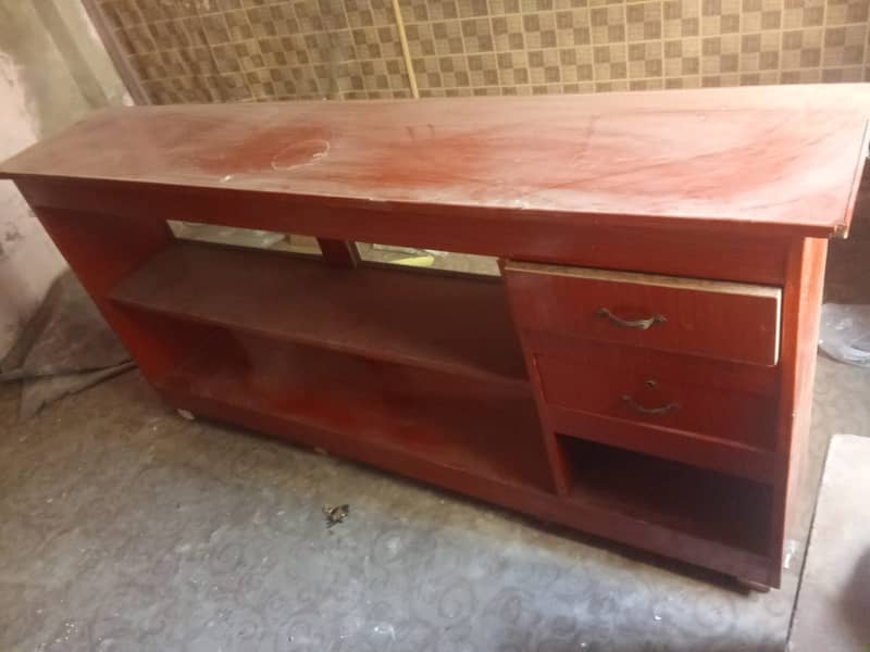 Counter and Dressing Tabal Used 1