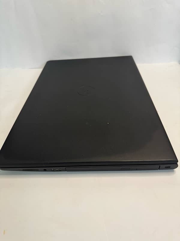 Dell Inspiron 15 i5 7th Gen, 8GB, 256GB sSD 2