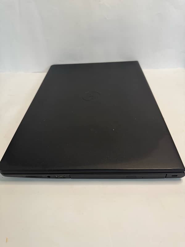 Dell Inspiron 15 i5 7th Gen, 8GB, 256GB sSD 3