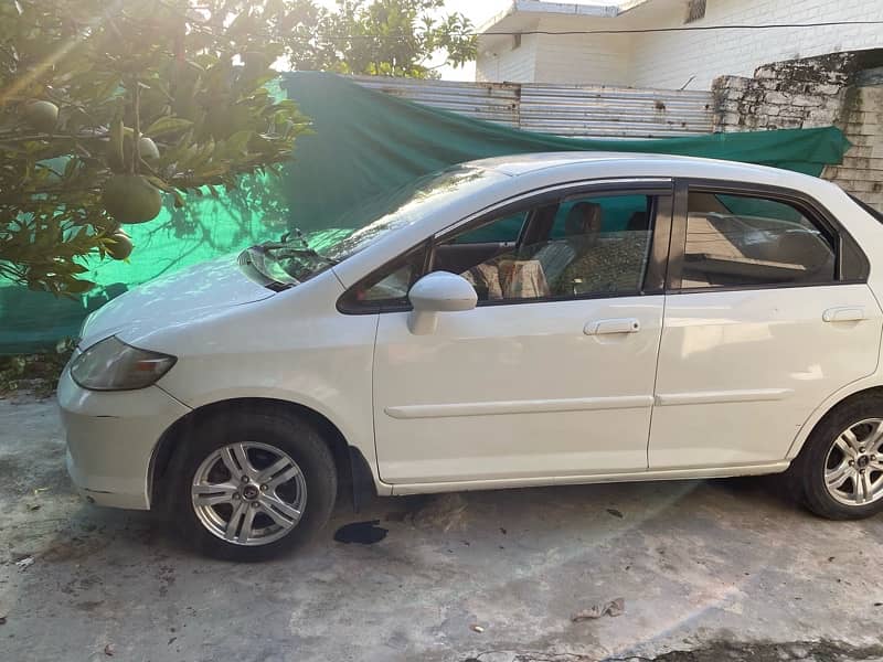 Honda City IDSI 2004 4