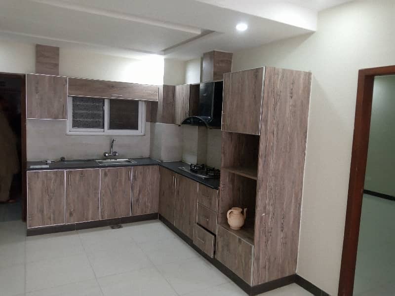 4 Bed Unfurnished apartment 0