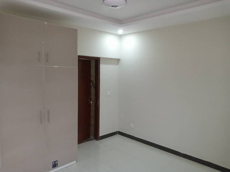 4 Bed Unfurnished apartment 4