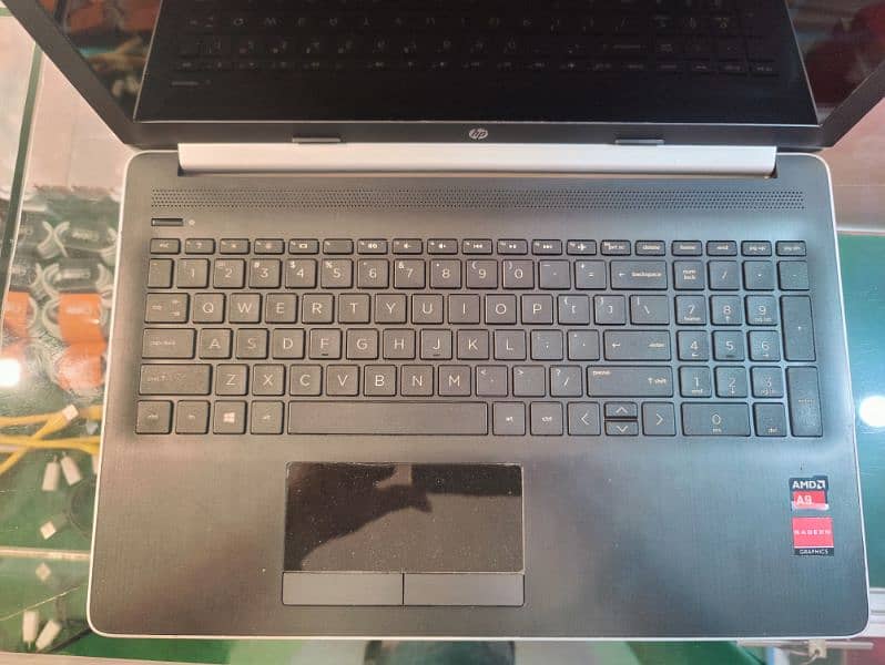 HP Notebook - 15-db0076ax 2