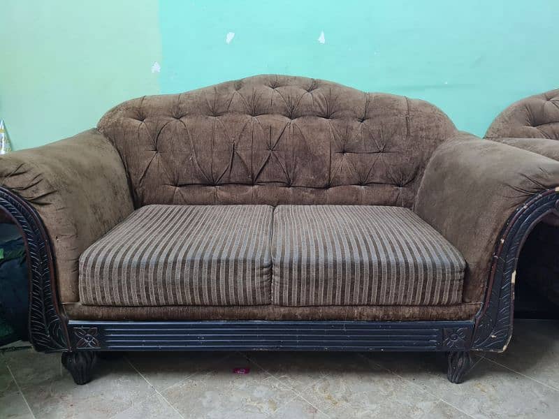 Sofa set in mint condition master 2