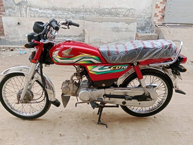 Honda CD 70 motorcycle for sale model 2023/03057210160/03456561380 1