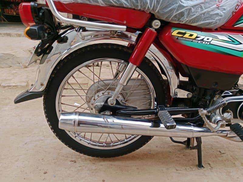 Honda CD 70 motorcycle for sale model 2023/03057210160/03456561380 2