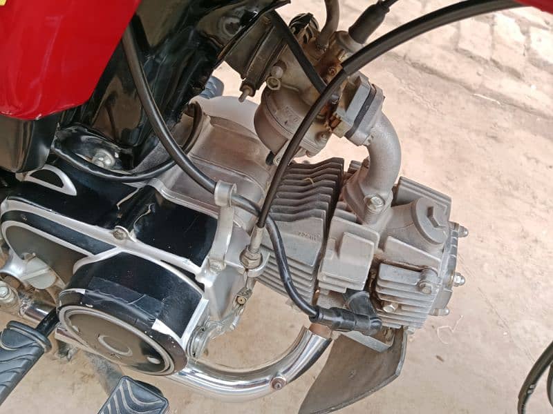 Honda CD 70 motorcycle for sale model 2023/03057210160/03456561380 18