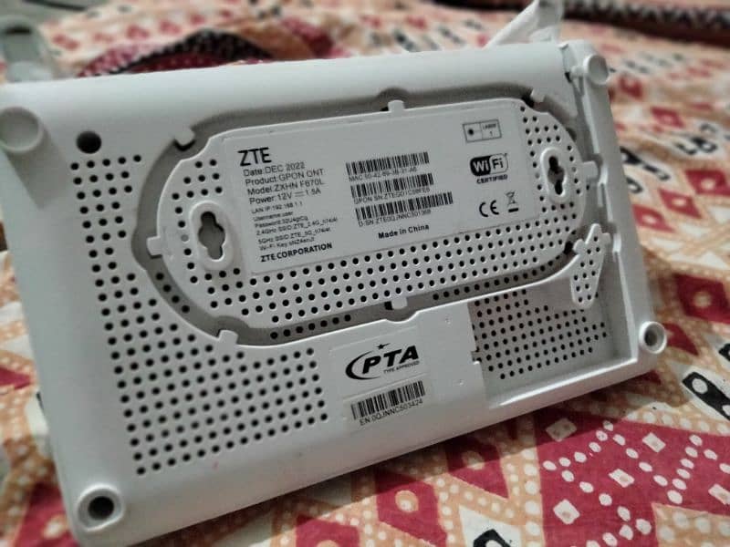 ZTE Ptcl Flash Fiber Modem With Adapter 1