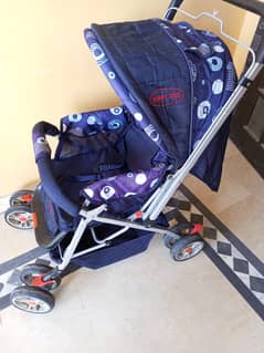 Baby Pram (full size) in new condition very rarely used (used pramp)