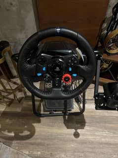 Logotech G29 Steering Wheel