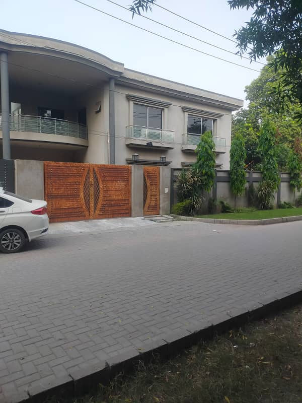 1 Kanal House Available For Rent In Westwood Colony 0