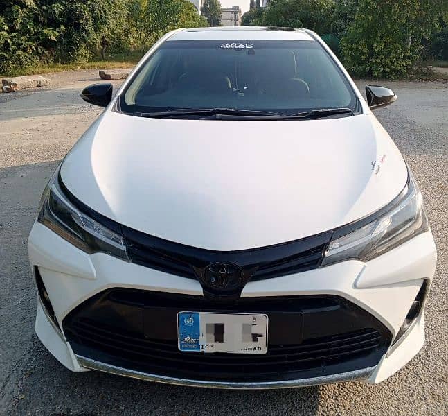 Toyota Altis Grande 2017 0