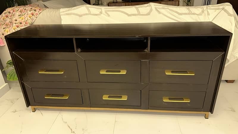 Console with drawers 0