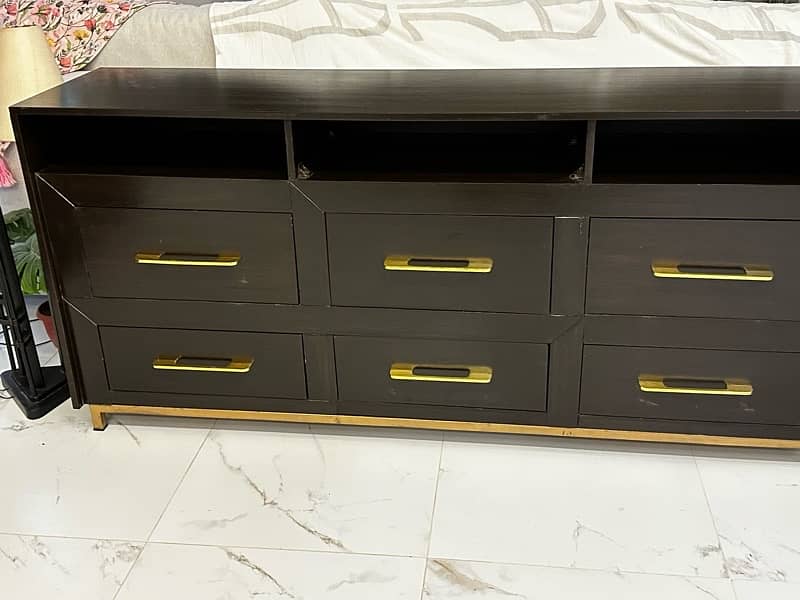 Console with drawers 7