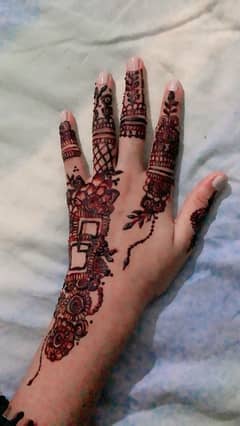 I am a good mehndi artist