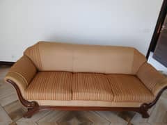 7 seater sofa set. sparsely used. Going cheap