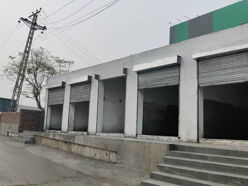 SHOP ON SERVICE ROAD OF RING ROAD NEAR JAMO STOP 0