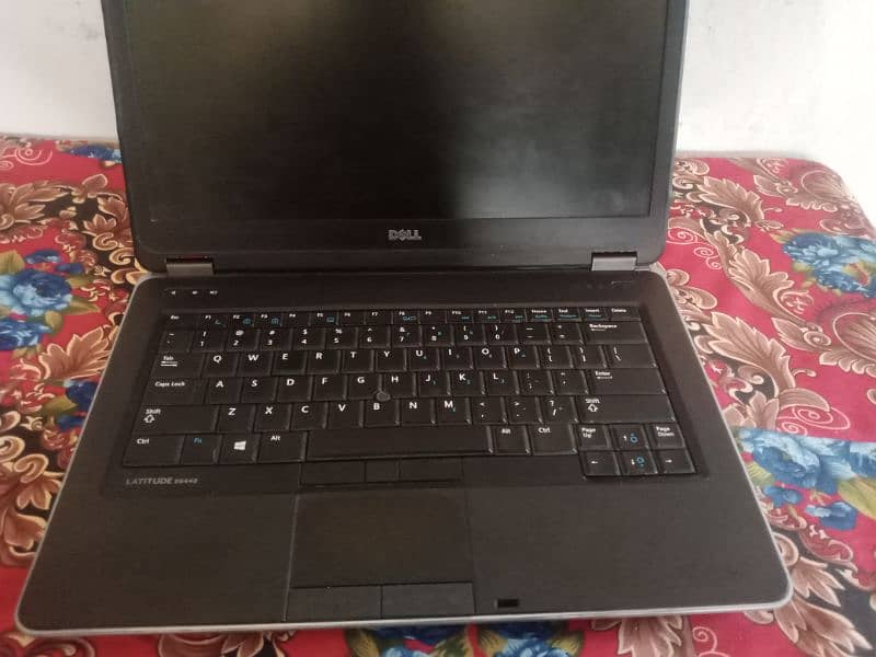 Dell laptop 0