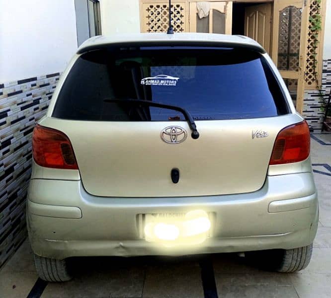 Toyota Vitz 2003 model 2