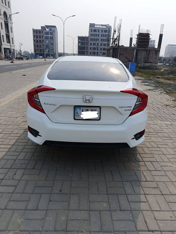 Honda Civic Oriel 2018 UG Red Meter 1