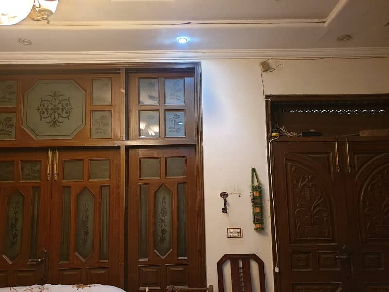 5 Marla Owner Build House For Sale In Johar Town 11