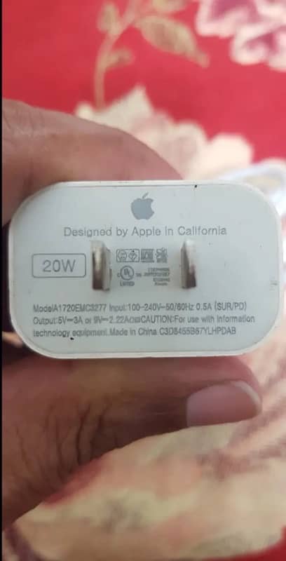 iphone orignal charger 100% 2