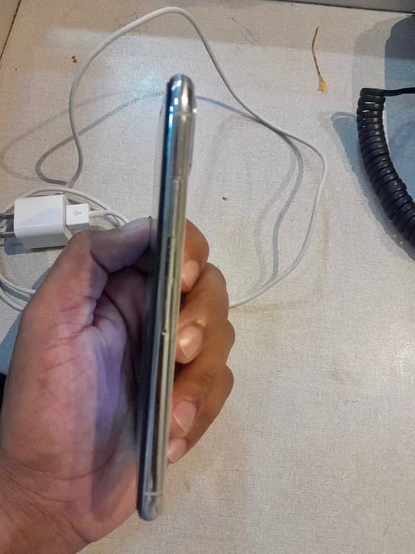 iPhone X Official PTA Approved 4